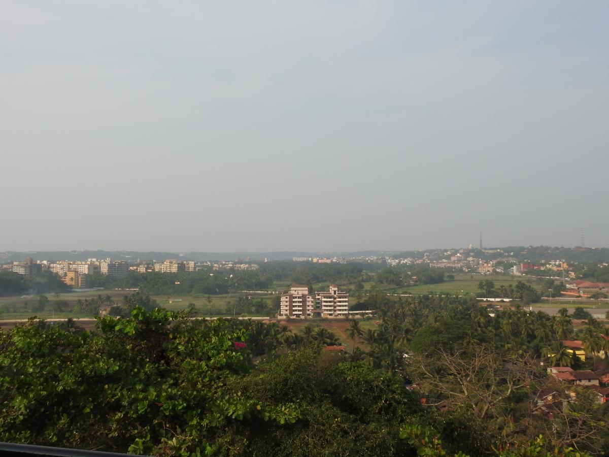 Hotel Goa Highridge Residency Panadží Exteriér fotografie